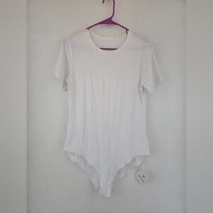 Trenliver Classic White Women's Bodysuit